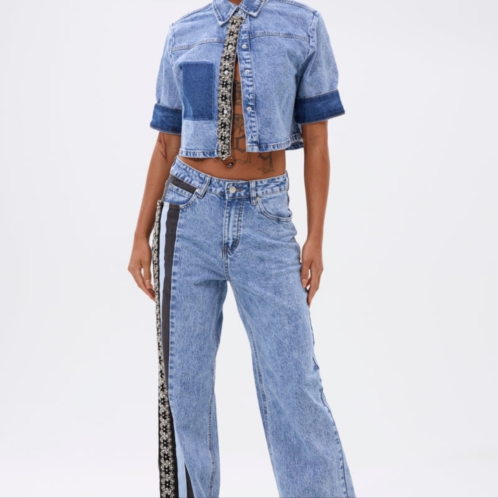 AKIRA ELEVATED RELAXED DENIM Size LL
